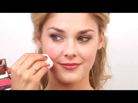 How to Apply Blush - Classic Cheeks