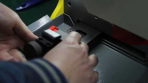 How to calibrate single-side clamp of SEC-E9 key cutting machine