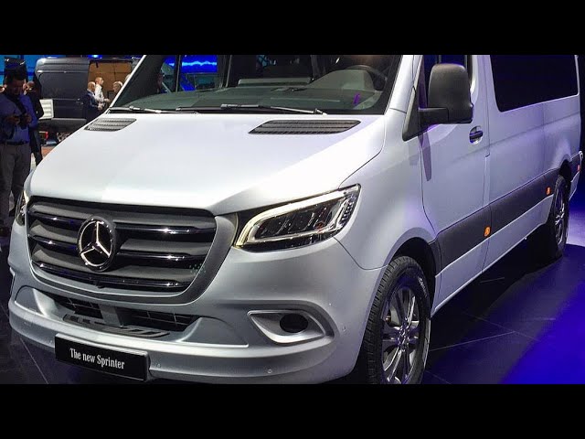 Спринтер 2018 года. Mercedes Sprinter 2018 Interior. Спринтер 2018 ПТФ. Мерседес Спринтер 2018 максимальная комплектация. Торпедо Спринтер 2018.