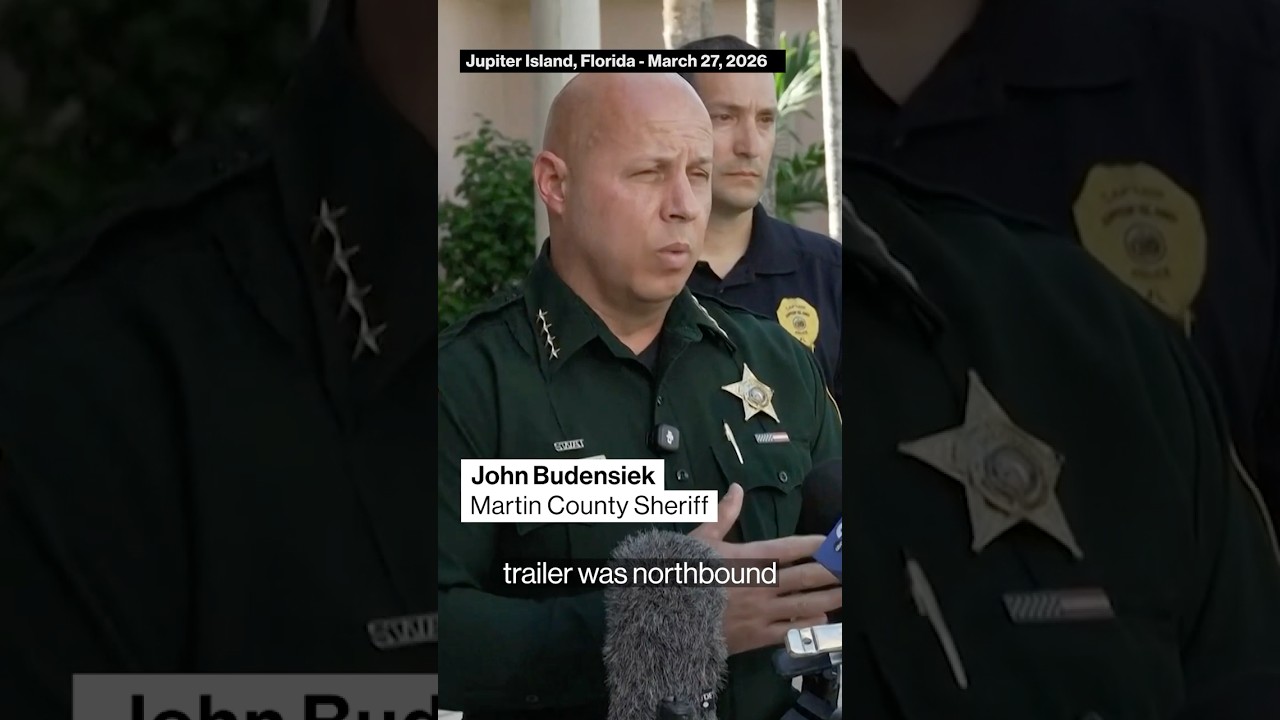 Tiger Woods in Rollover Car Crash in Florida