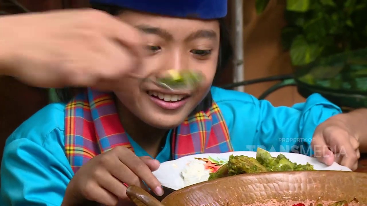 Pitung Seneng Banget Sama Ayam Cabe Ijonya Best Moment Bikin Laper Youtube