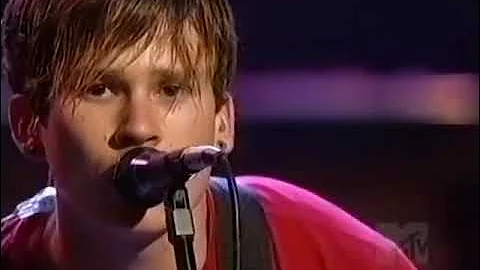 Blink-182 - All The Small Things (Live VMA 2000)
