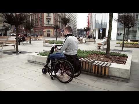 Βίντεο: 3 τρόποι για να διπλώσετε μια αναπηρική καρέκλα