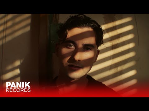 Γιάννης Καρώνης - Μόνο Η Αγάπη - Official Music Video