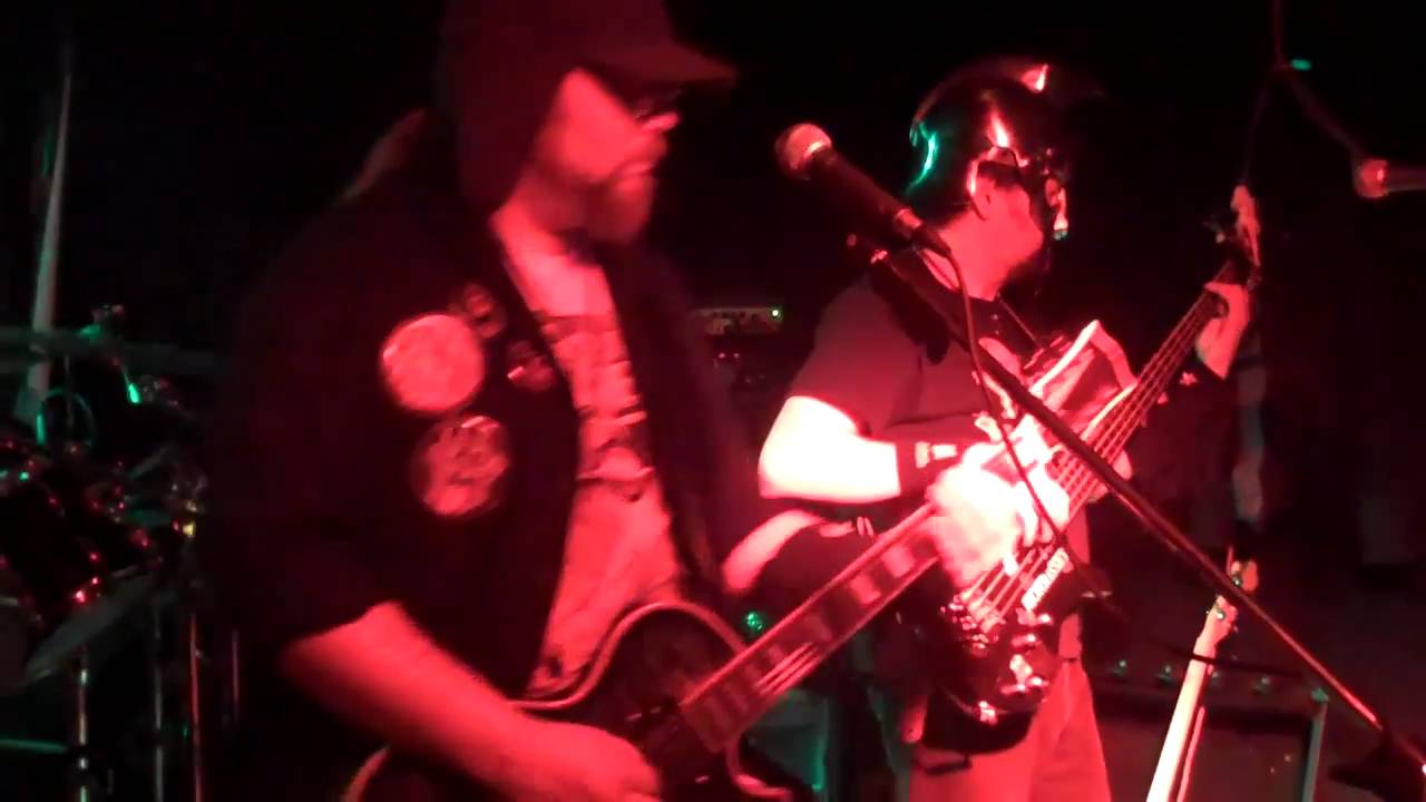 Keep on dancin to Yard Sale Underwear YouTube