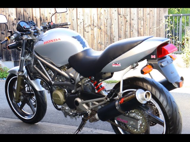 NO.2854　ＶＴＲ２５０　水冷４サイクルＶツイン２５０ｃｃ　サンセイレーシング左右２本出しマフラー　ブラック　☆彡 sddefault.jpg