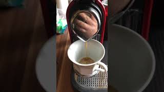 Nespresso Pixie: How To - Descaling