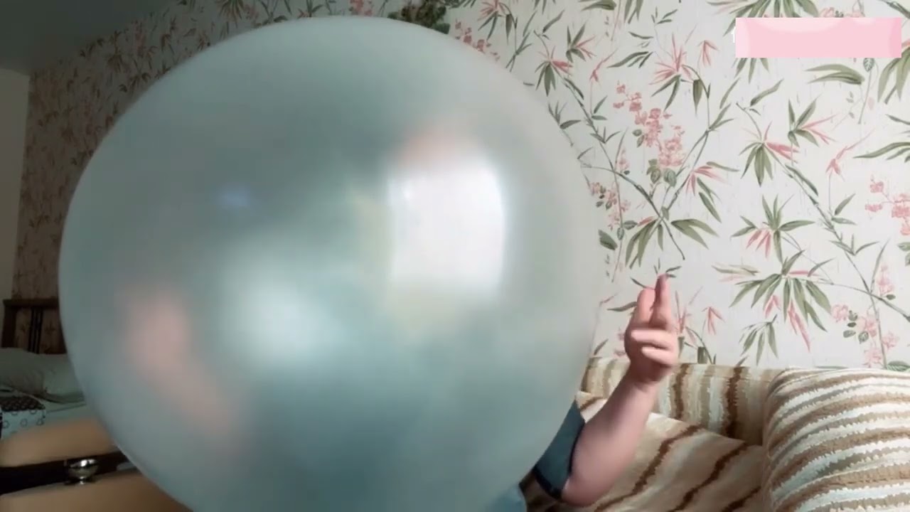 Pt 18 secret video blowing bubble gum 🫧🫧🫧🫧#short #bubble #gum #blowing #bubble #viralvideo