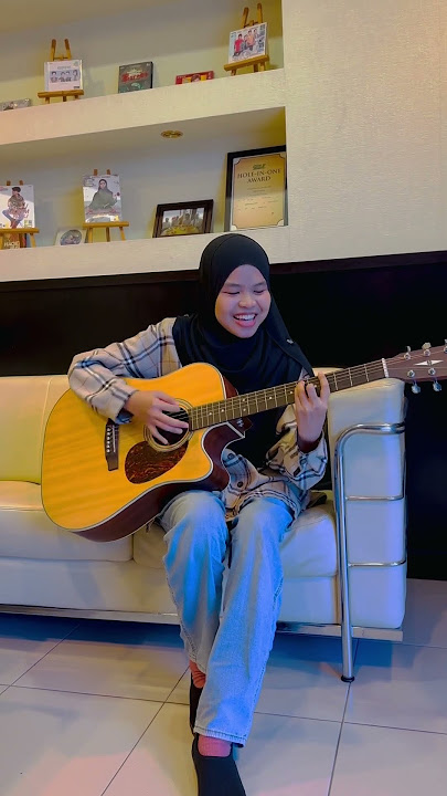 Haaa… Standby tau guyzzz… Tepat 8.00 malam kat youtube FMC 🤭 “Figura” by Wani Syaz X Ikhmal Nour