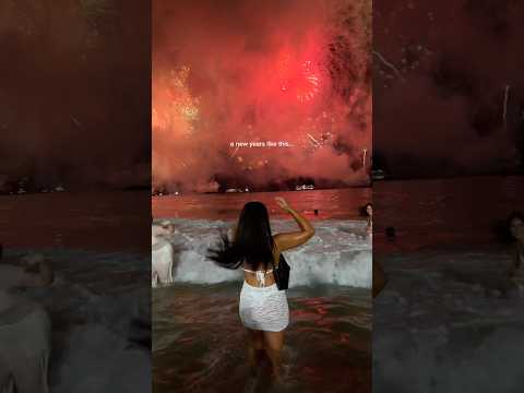A bucketlist NYE I’ll never forget in rio de janeiro, brazil! ✨🇧🇷 #riodejaneiro #brasil