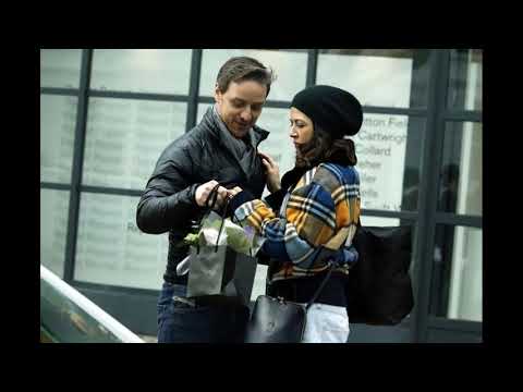 James Mcavoy Piles On Pda With Girlfriend Lisa Liberati On Loved Up