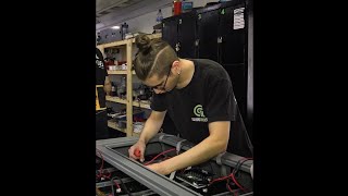 Fabricando 200 metros de pantallas LED para Santiago del Estero
