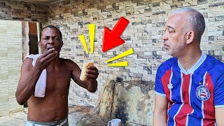 Nal Tapiou Pra Beber E Comer O Pão De Língua Roxa