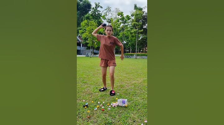 She playing ball with dwarves ⚽😂😘 ep2  #shorts