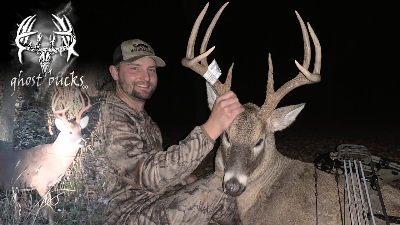 Heart Shot Buck! Selffilmed Archery Hunt Illinois 2023 YouTube