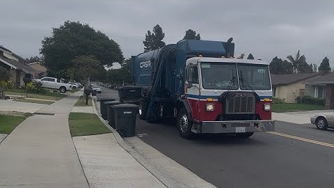 CR&R’s Newport Beach Peterbilt 520 Amrep Elliptical