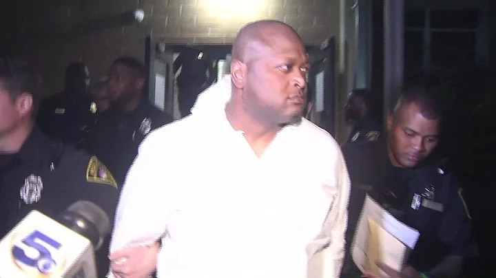 Anthony Orr escorted to Mobile Metro Jail