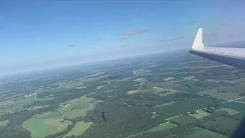 HD American Eagle CRJ-700 Rochester MN Airport Landing