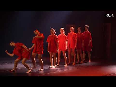 "Złodziej kolorów" mini formacja Top Dance X - czerwoni