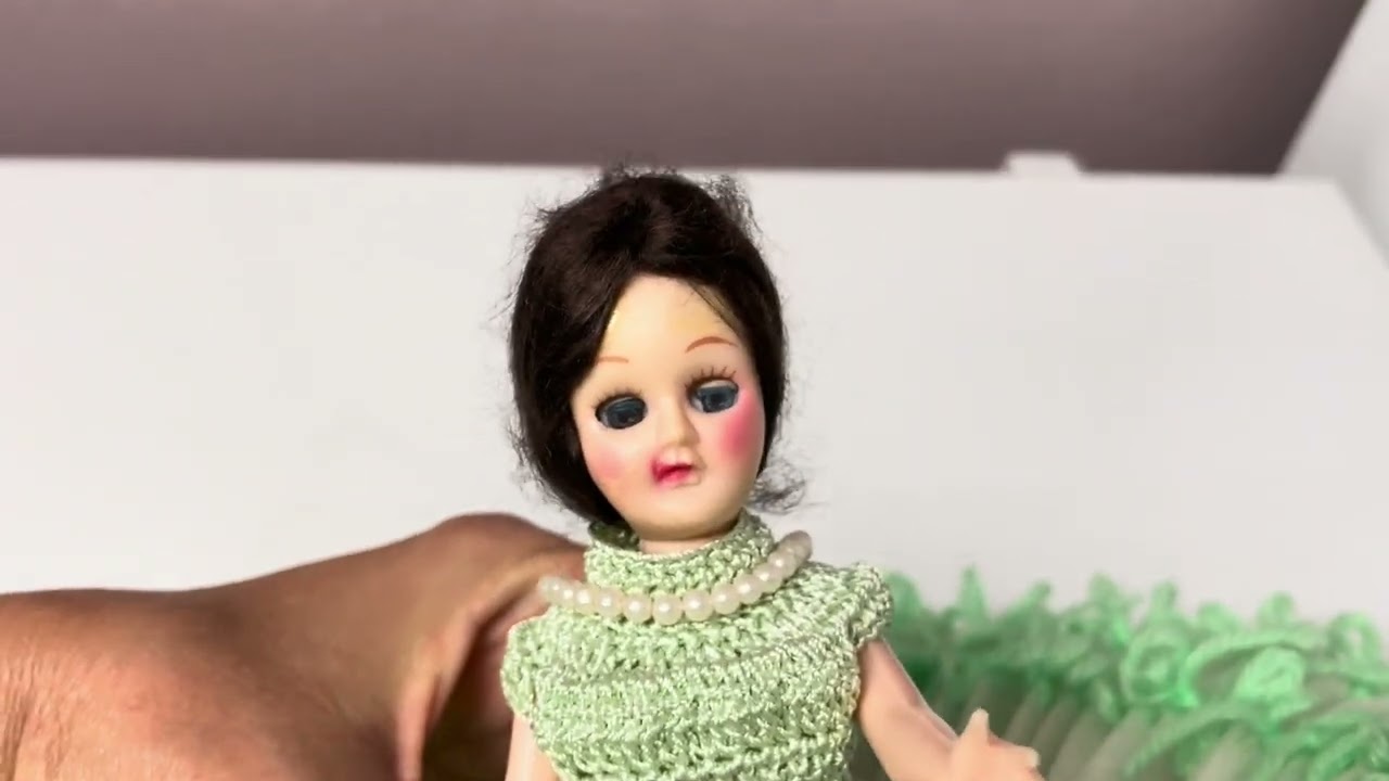 ハンドメイド  約6センチの女の子 ooak doll ✽.。.:*◇ Vtg Plastic Oddity OOAK Doll Artisan Made Custom Full Circle Dress