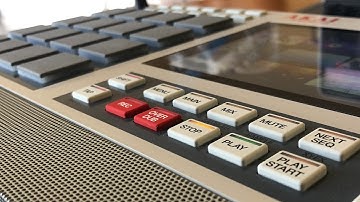 Checking Out the Mpc Live 2  [ Initial thoughts ] // Chill and Making Beats