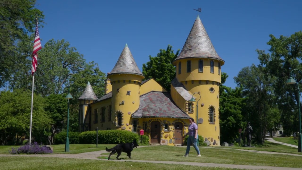 Canine Unifuristy Dog Training - Who We Are
