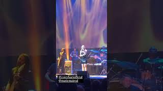 Corey Hart & Marie-Mai perform Heart's "What About Love" at Canadian Songwriters Hall of Fame