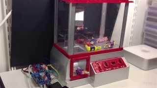 Raspberry PI - Web controlled claw vending machine