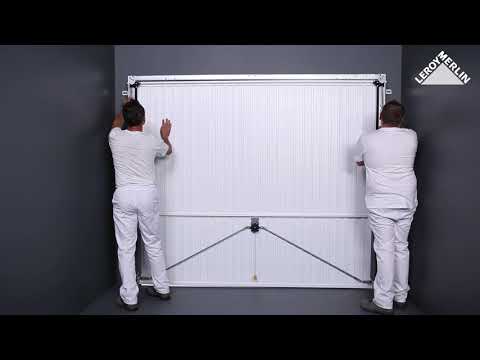 Video: Cum oprești scârțâitul unei uși de garaj?