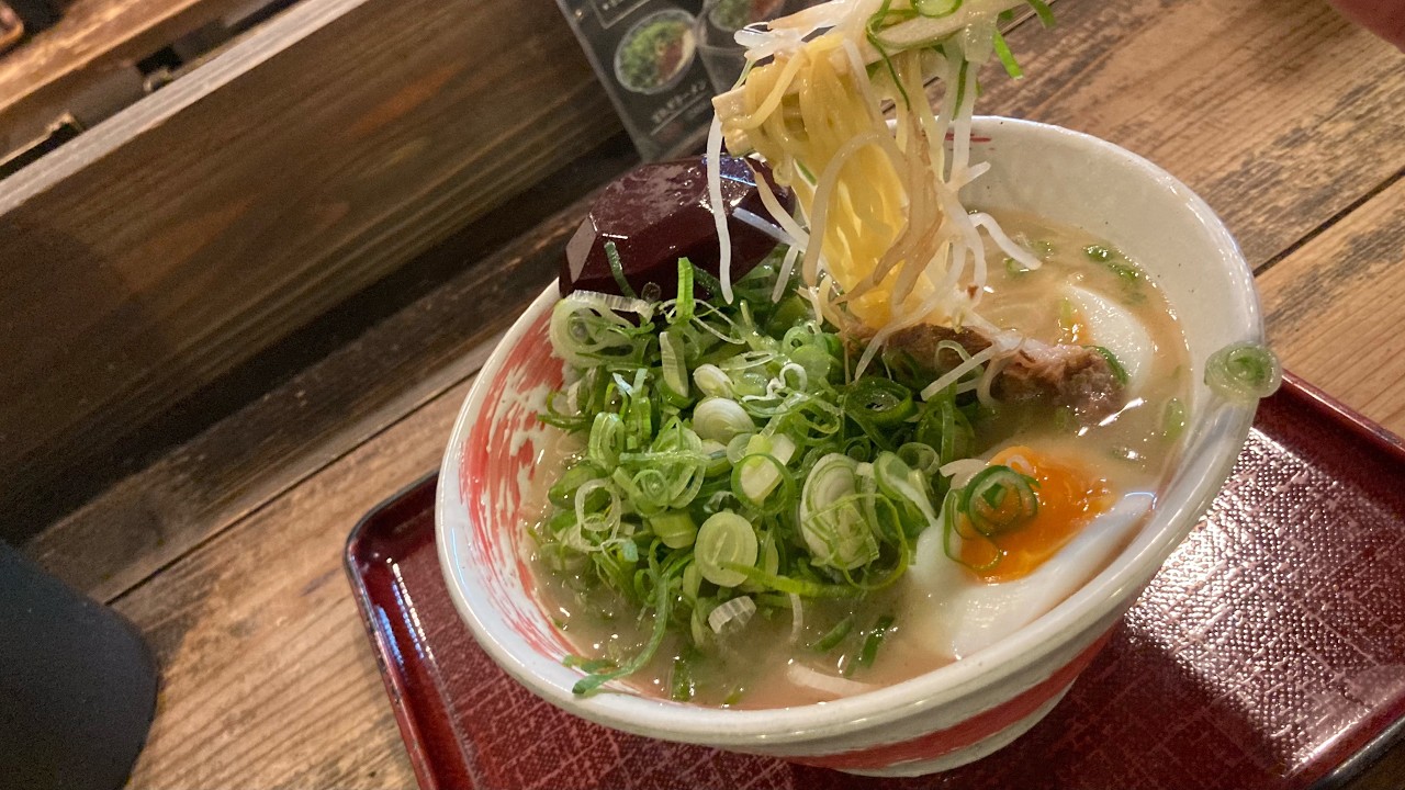 にんにく強烈…百ねぎラーメンを食べた正直感想（2026.01.28 大阪・九条「麺富 天洋 九条店」）