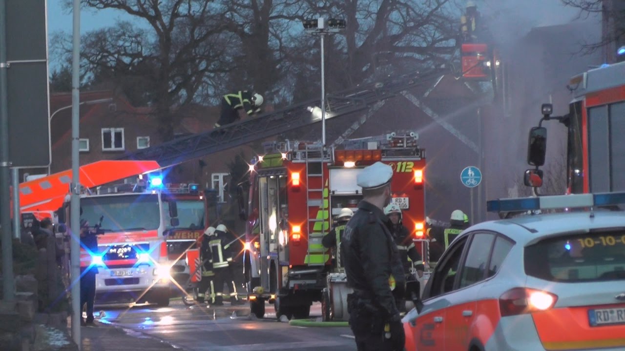 Großfeuer in Osterrönfeld [Einsatzfahrten FF Rendsburg+Einsatzstelle]