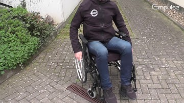 Empulse R20 Unique folding push device for wheelchairs - Self propelling