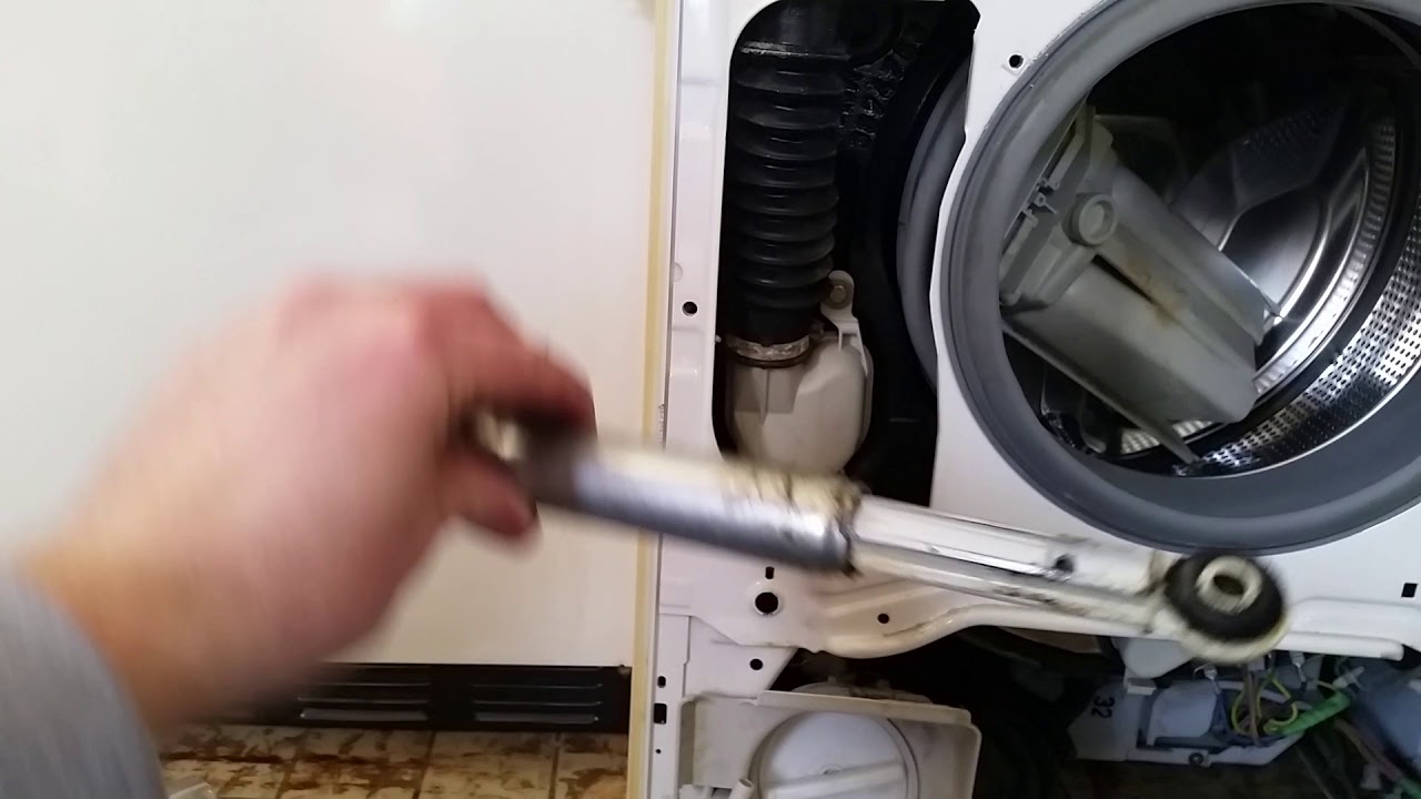 gekruld vonnis Secretaris schokdempers defect wasmachine - YouTube