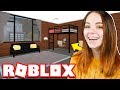 MY GIRLFRIEND BUILDS HER BLOXBURG HOUSE!! (Roblox)