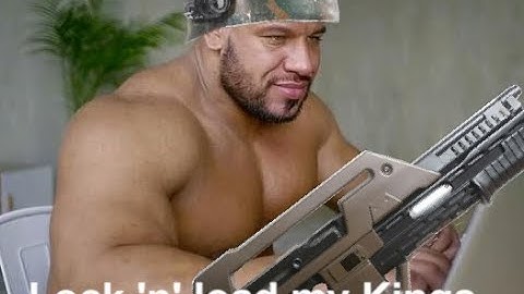 AVP2 playing as Marine in Multiplayer Life Cycle mode