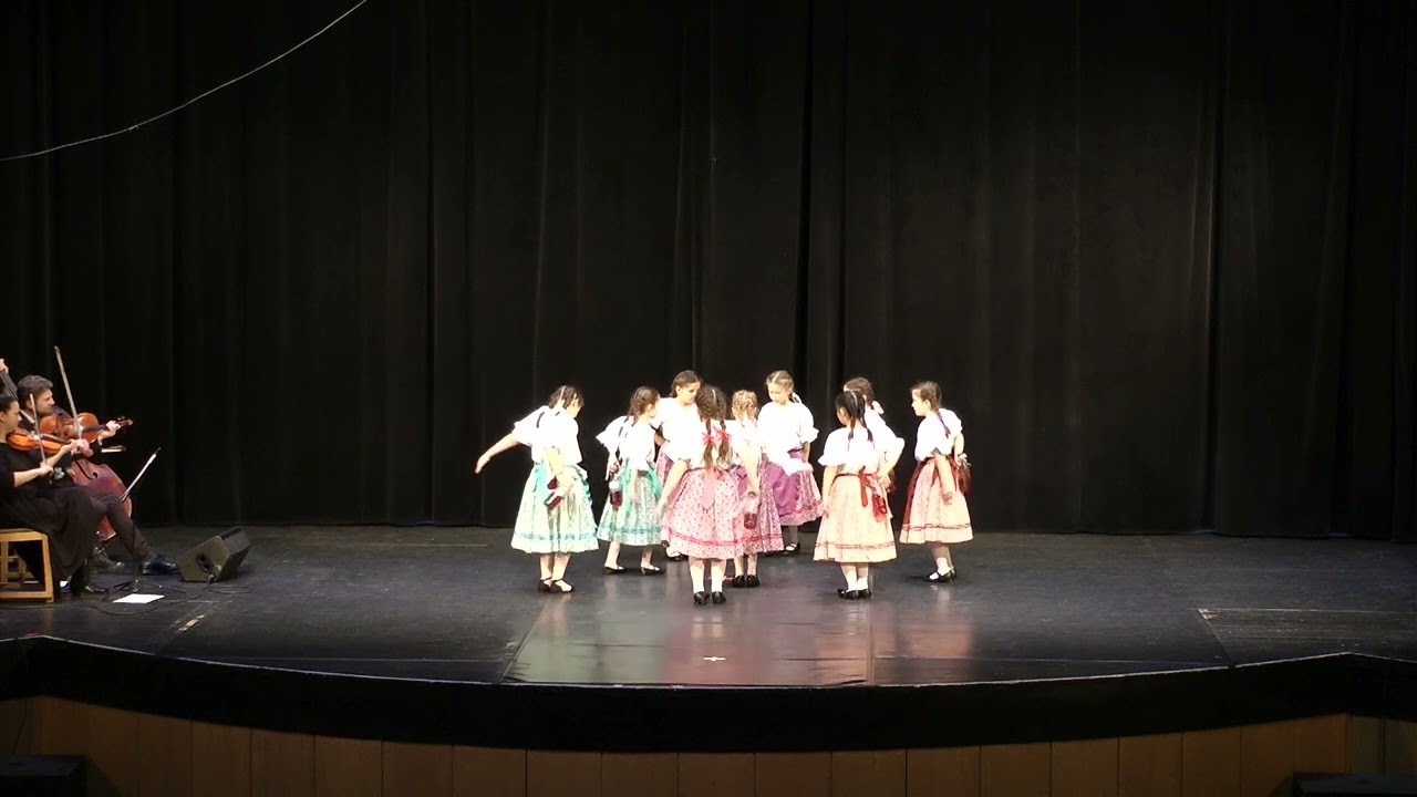 Ördögszekér csoport - Mezőföldi eszközös táncok