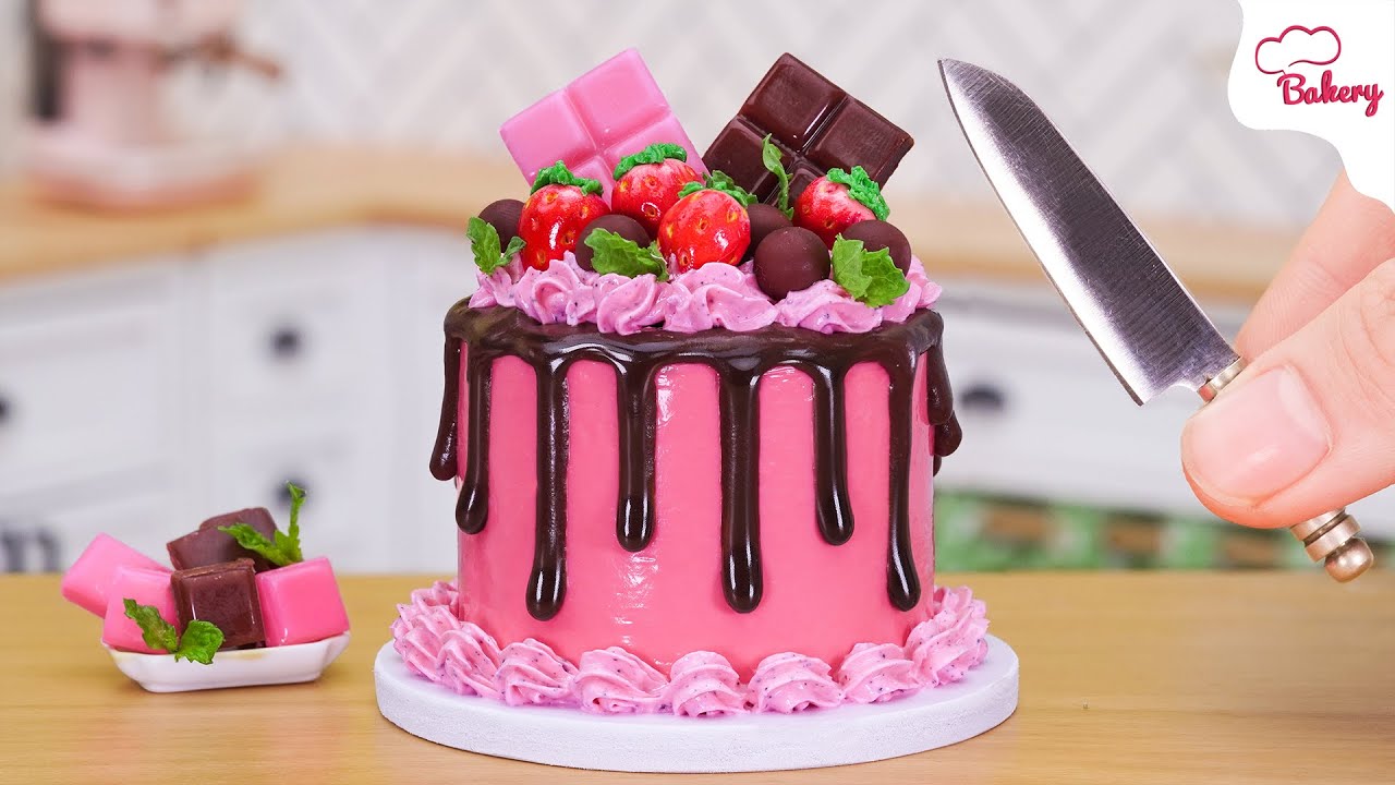 Pink Bliss Mini Cake: Strawberry & Chocolate Bar Cake Delight | Mini Bakery