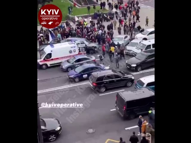 Смертельна ДТП на Майдані Незалежності, зіткнулися п'ять авто — ДТП у Києві