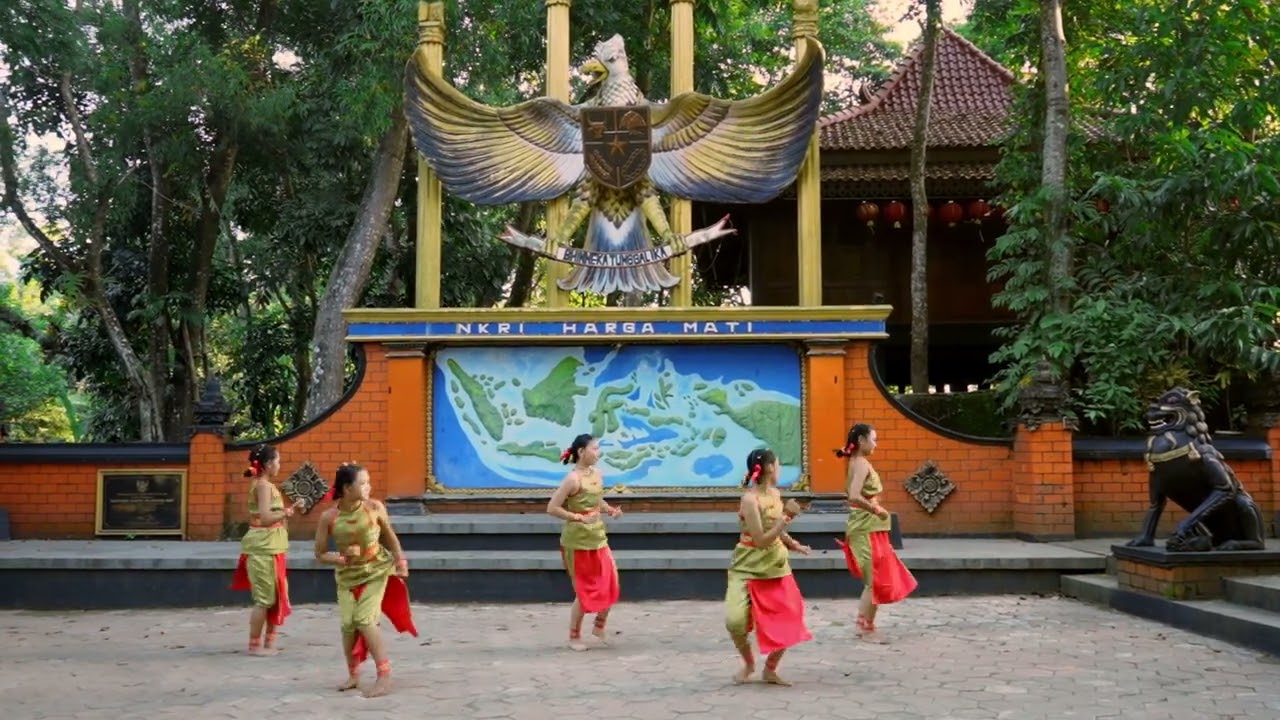 Tari Pusparuna Giri Matra - Kreasi Tari FLS2N SMPN 1 Cilacap Tahun 2022 (Tingkat Provinsi)