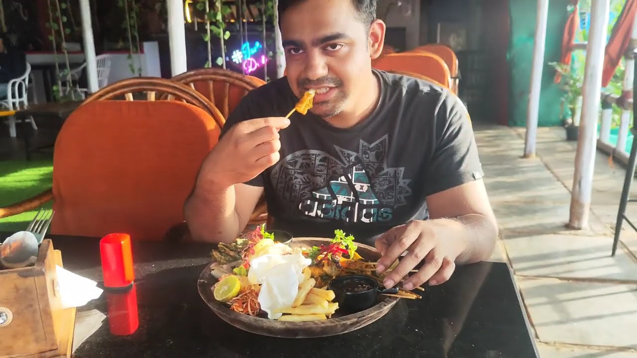 Candolim Jack Deck Bar & Restuarant Sinquirim Behind Whispering Palm Resort Beach Goa