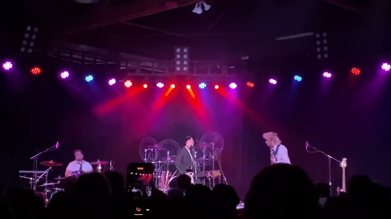 KALI (Superfan) - Flem (Live Pomona 10/1/2022) Glass House Flanagan