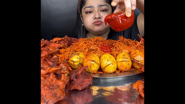 ASMR: EATING SPICY CHICKEN CURRY🔥 BASMATI RICE || #shorts #mukbangn#asmreating #mukbangasmr #asmr