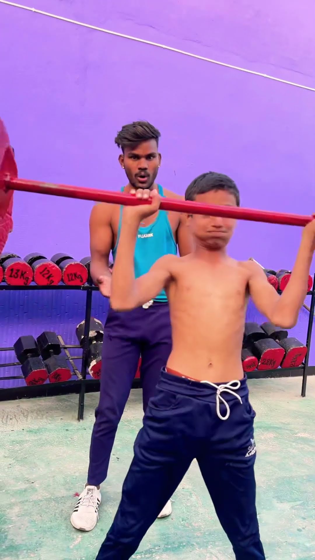 Ye to Takatavar nikla ??? #shortvideo #funny #funnyvideo #comedy