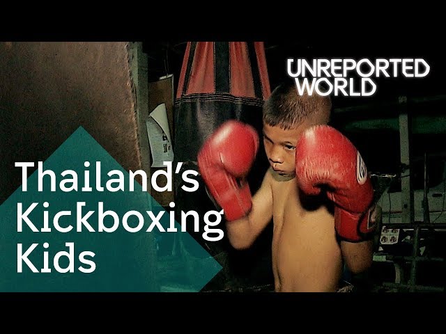 Muay Thai children fighting for cash | Unreported World