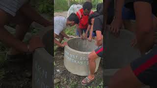 'Pemberian Buis Beton untuk Membakar Sampah' #kknust#lp2must#ust_unggul#dewantaramuda