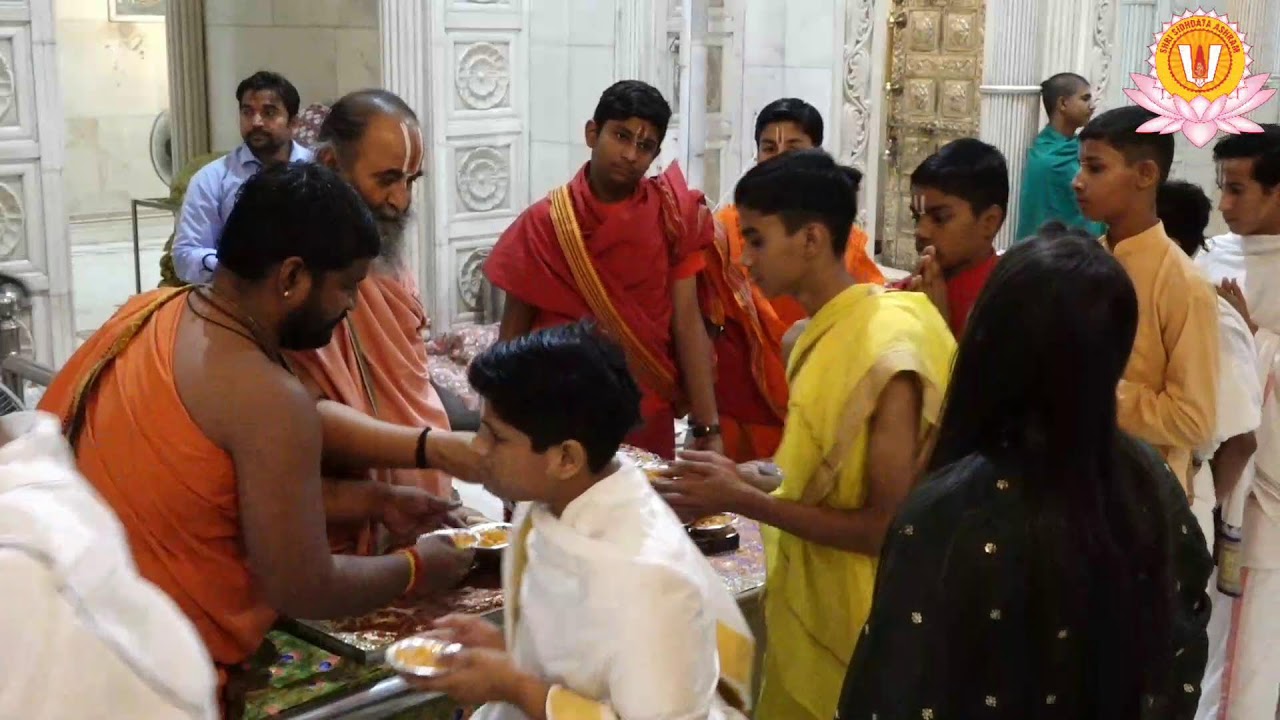 Sandhya Aarti Darshan  Shri Sidhdata Ashram  23April2024