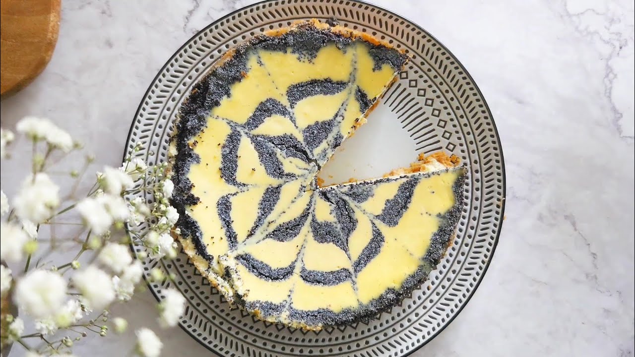 Lemon and Poppy Seeds Cheesecake 