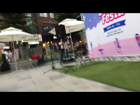 홍대 버스킹 클래식기타 연주 By 밤하늘별빛