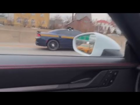 @Squeeze.Benz. RUNS FROM STATE TROOPER ON 🎄🎁CHRISTMAS  (BONUS CLIP OF HIM AT NIGHT)