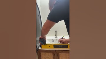 Helpful time for hanging something on the wall. Mirror or picture. #helpfultips